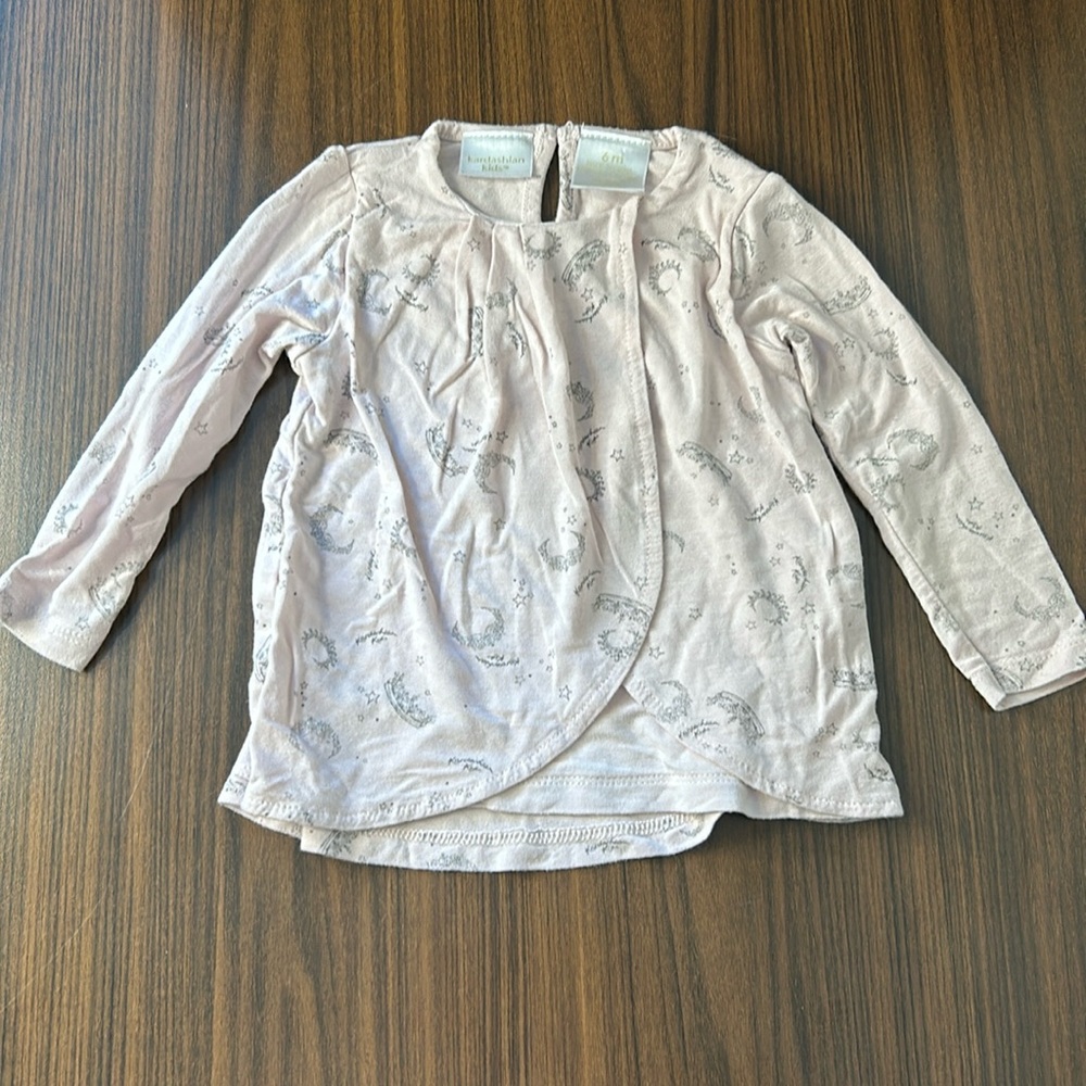 (3 for $15) Size 6 Months Kardashian Kids Top